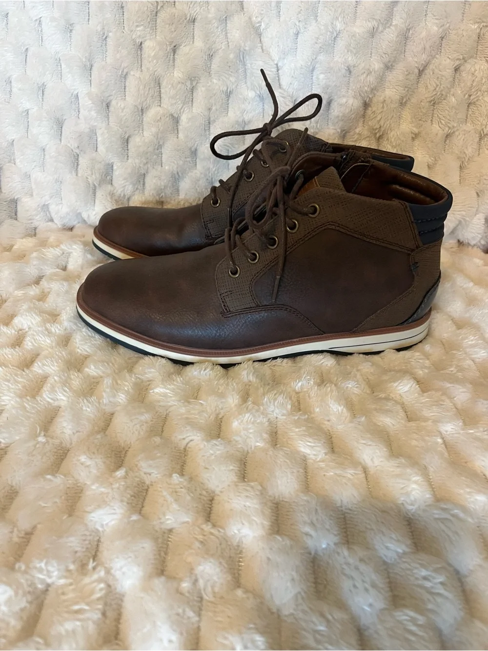 B52 Men's Brown Lace-Up Casual Boots size 5